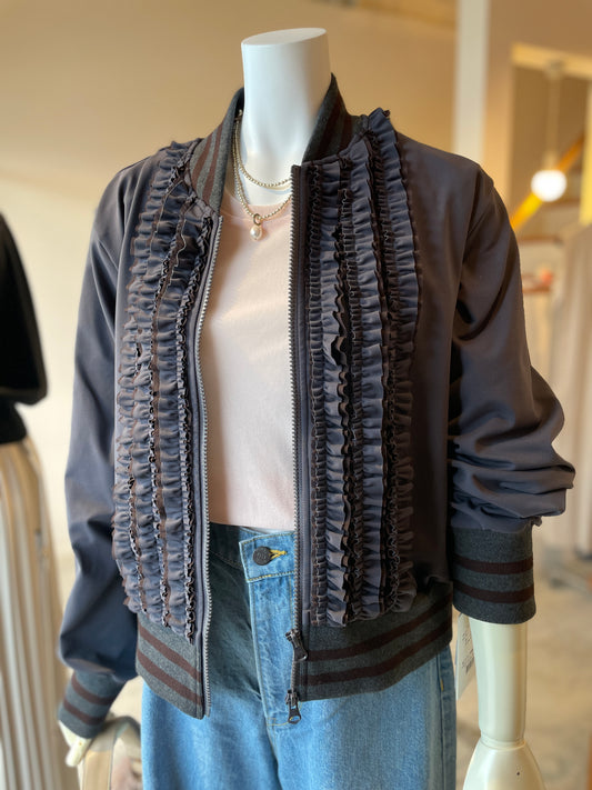 Border Front Frill Blouson（着用）